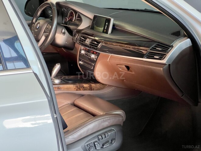 BMW X5-9