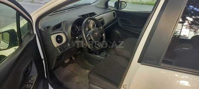 Toyota Vitz 2018, 117,350 km - 1.5 l - Bakı