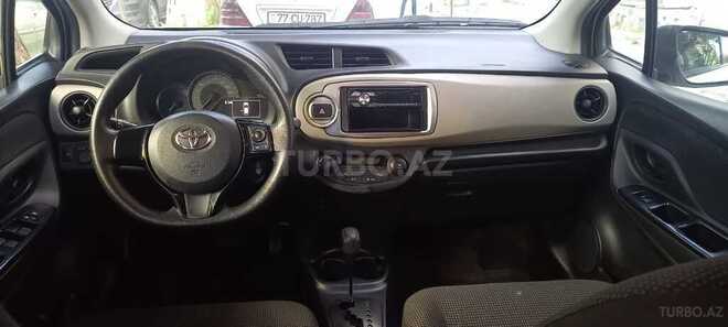 Toyota Vitz 2018, 117,350 km - 1.5 l - Bakı