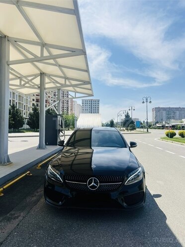 Mercedes C 300 2015, 190,000 km - 2.0 л - Bakı