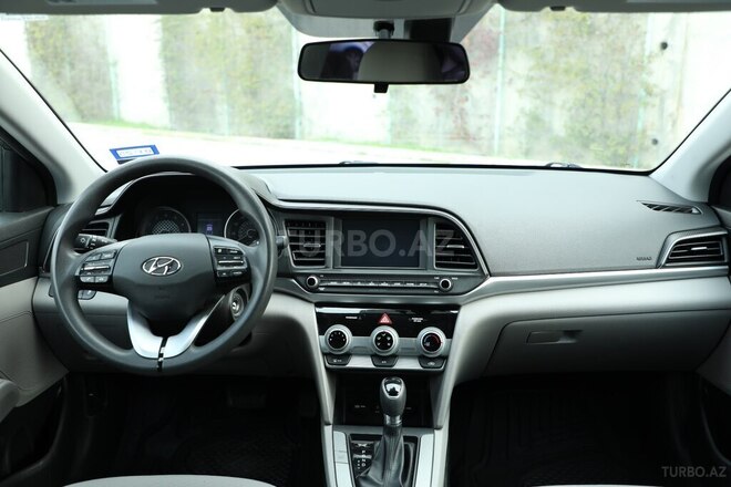 Hyundai Elantra 2018, 149,347 km - 2.0 l - Bakı