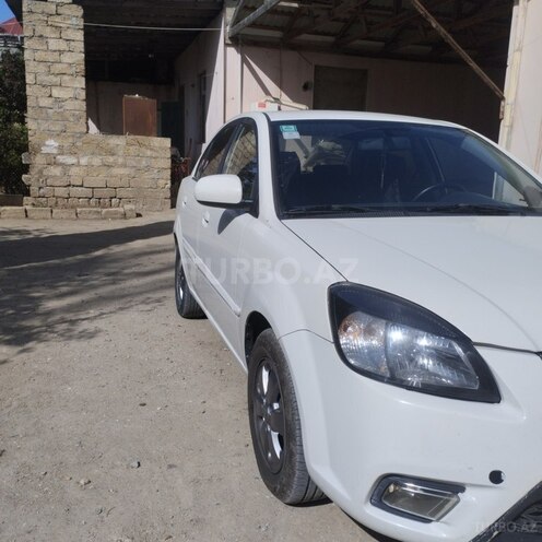 Kia Rio 2011, 500,000 km - 1.4 л - Bakı