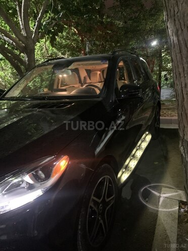 Mercedes GLE 400 4MATIC 2018, 120,000 km - 3.0 l - Bakı