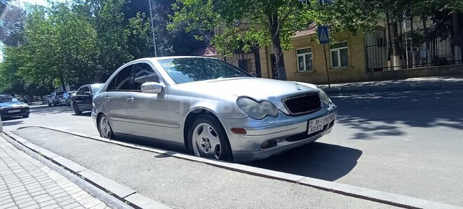 Mercedes C 240 2002, 100,000 km - 2.6 l - Bakı