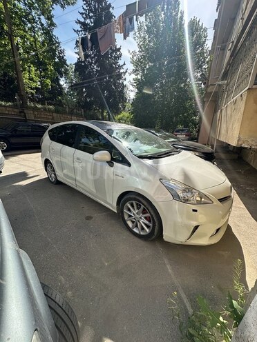 Toyota Prius V 2012, 230,000 km - 1.8 л - Bakı