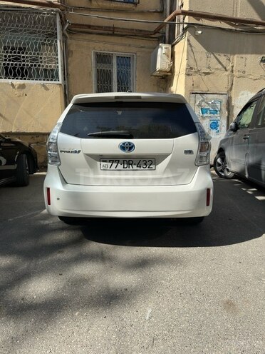 Toyota Prius V 2012, 230,000 km - 1.8 л - Bakı