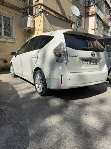 Toyota Prius V 2012, 230,000 km - 1.8 л - Bakı