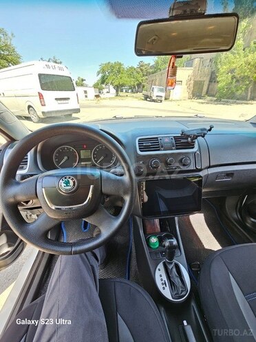 Skoda Fabia 2010, 110,000 km - 1.6 л - Bakı
