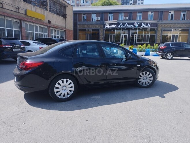 Opel Astra 2014, 167,000 km - 1.4 l - Bakı