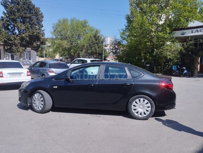 Opel Astra 2014, 167,000 km - 1.4 l - Bakı