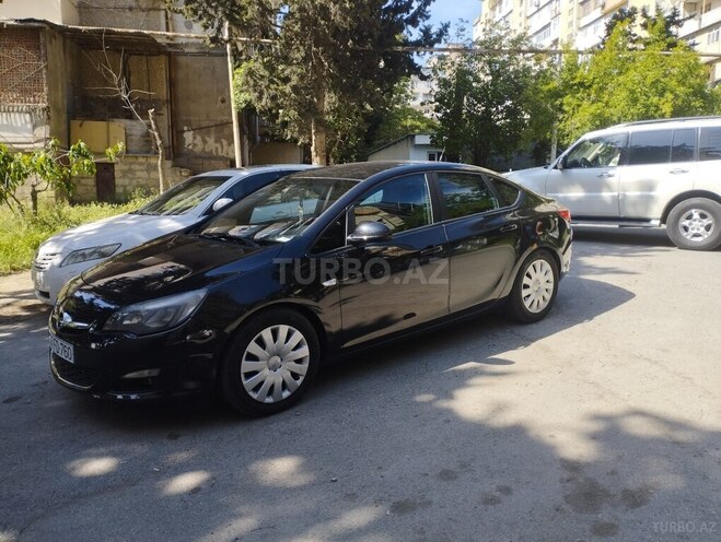 Opel Astra 2014, 167,000 km - 1.4 l - Bakı