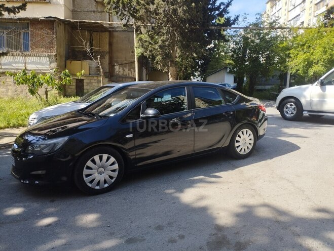 Opel Astra 2014, 167,000 km - 1.4 l - Bakı