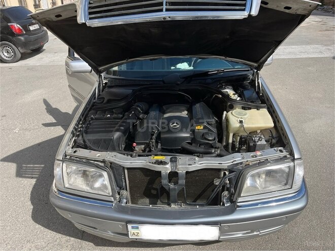 Mercedes C 240 1999, 259,079 km - 2.4 l - Xırdalan