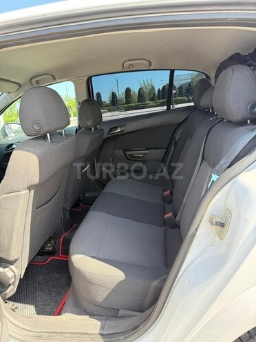Opel Astra 2010, 202,700 km - 1.3 l - Bakı