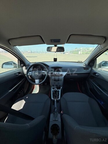 Opel Astra 2010, 202,700 km - 1.3 l - Bakı