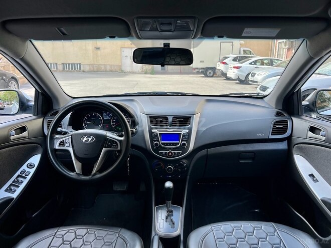 Hyundai Accent 2013, 200,000 km - 1.6 l - Bakı