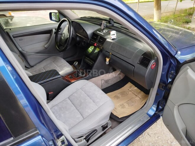 Mercedes C 180 1999, 340,000 km - 1.8 l - Sumqayıt