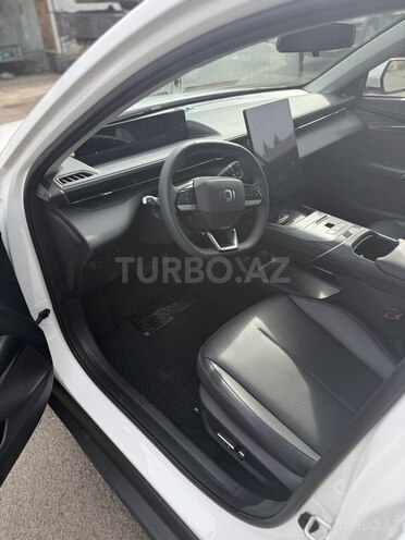 Changan Qiyuan A05 2024, 8,100 km - 1.5 л - Gəncə