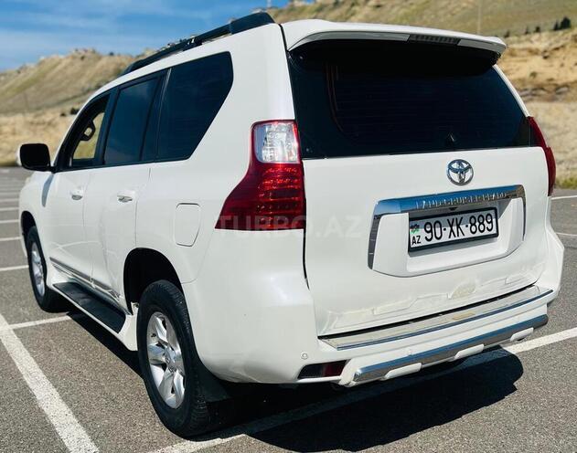 Toyota Land Cruiser Prado 2010, 221,000 km - 2.7 л - Bakı