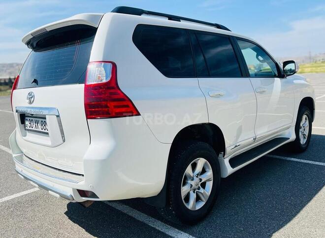 Toyota Land Cruiser Prado 2010, 221,000 km - 2.7 л - Bakı