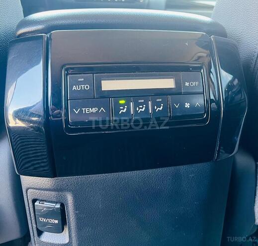 Toyota Land Cruiser Prado 2010, 221,000 km - 2.7 л - Bakı