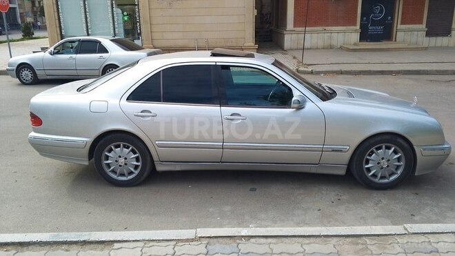 Mercedes E 220 d 2001, 350,000 km - 2.2 л - Gəncə