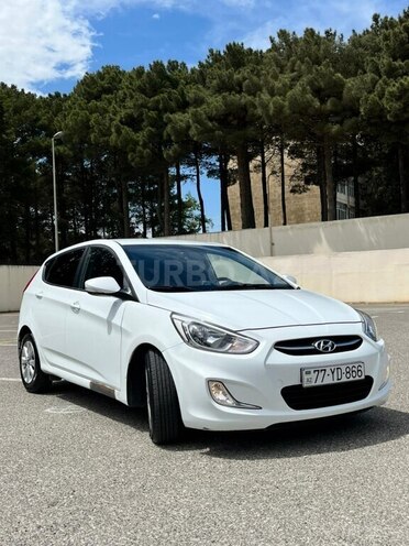 Hyundai Accent 2015, 16,300 km - 1.6 л - Sumqayıt