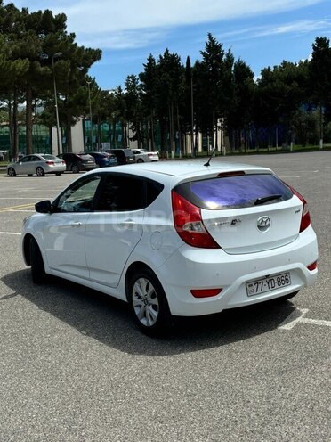 Hyundai Accent 2015, 16,300 km - 1.6 л - Sumqayıt