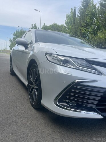 Toyota Camry-16