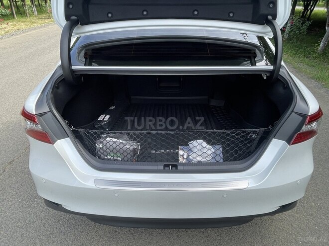 Toyota Camry-7