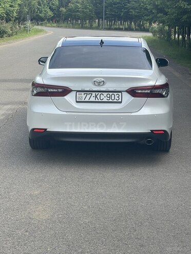 Toyota Camry-3