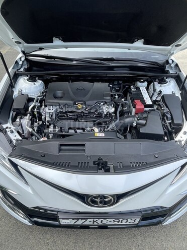 Toyota Camry-8