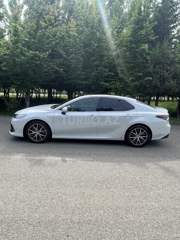 Toyota Camry-6