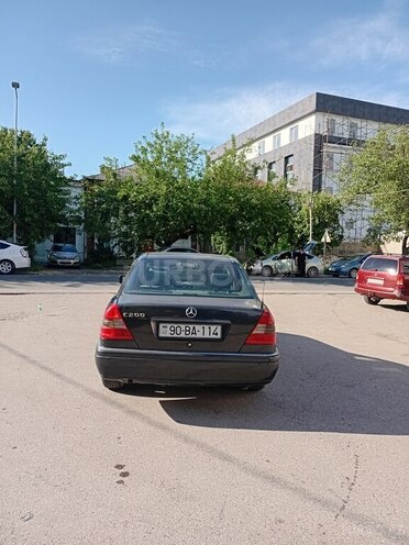 Mercedes C 200 1996, 313,000 km - 2.0 l - Quba