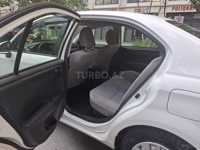 Toyota Corolla Axio 2017, 142,000 km - 1.5 l - Bakı