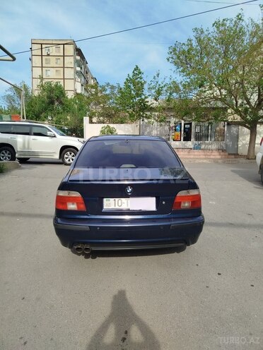 BMW 525 2000, 300,000 km - 2.5 л - Bakı