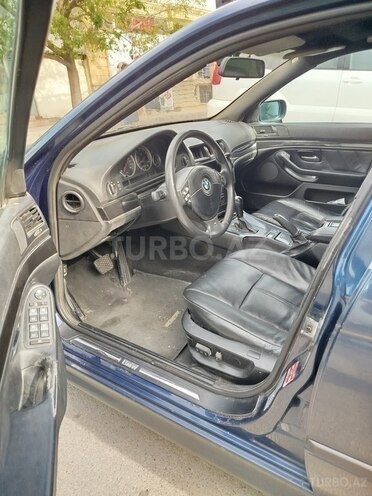 BMW 525 2000, 300,000 km - 2.5 л - Bakı