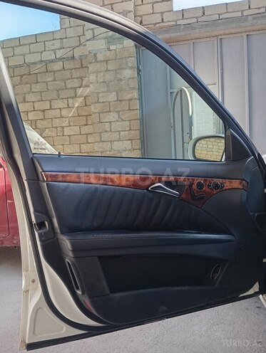 Mercedes E 240 2002, 210,000 km - 2.6 л - Bakı