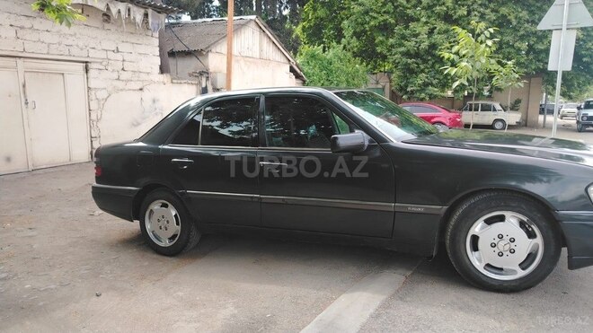 Mercedes C 200 1993, 245,000 km - 2.0 l - Gəncə