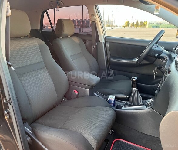 Toyota Corolla 2006, 260,000 km - 1.4 l - Bakı
