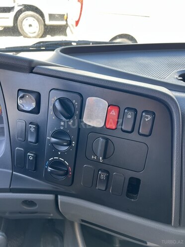 Mercedes Atego 818 2006, 373,000 km - 4.3 л - Bakı