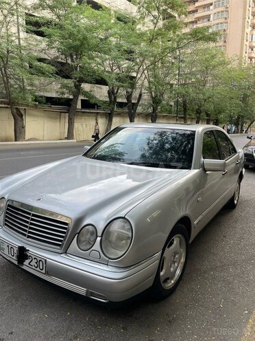 Mercedes E 230 1997, 338,000 km - 2.3 l - Bakı