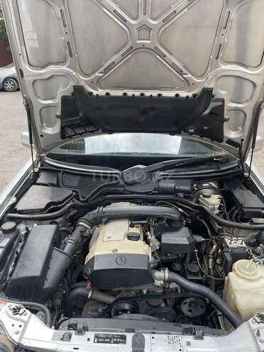 Mercedes E 230 1997, 338,000 km - 2.3 l - Bakı