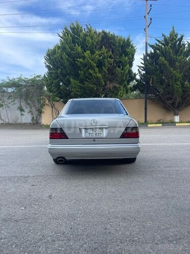 Mercedes E 230 1991, 499,677 km - 2.3 l - Bakı