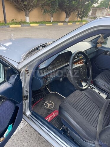Mercedes E 230 1991, 499,677 km - 2.3 l - Bakı