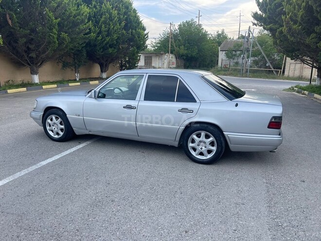 Mercedes E 230 1991, 499,677 km - 2.3 l - Bakı