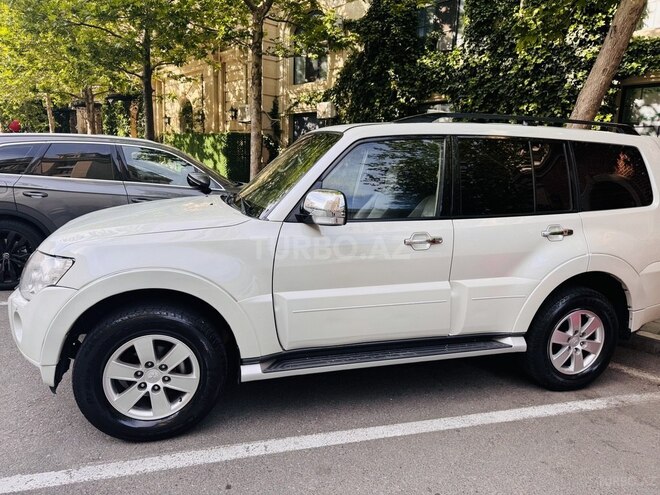 Mitsubishi Pajero 2007, 253,000 km - 3.0 л - Bakı