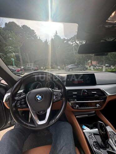 BMW 520 2017, 180,000 km - 2.0 l - Bakı