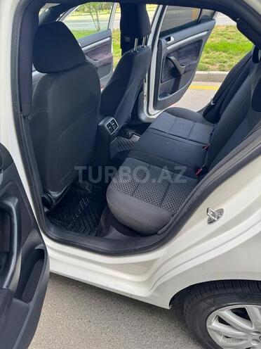 Volkswagen Jetta 2010, 225,748 km - 1.6 л - Sumqayıt