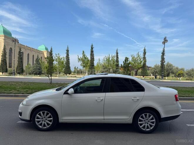 Volkswagen Jetta 2010, 225,748 km - 1.6 л - Sumqayıt